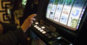 woman-convicted-for-stealing-285-poker-ticket-while-player-left