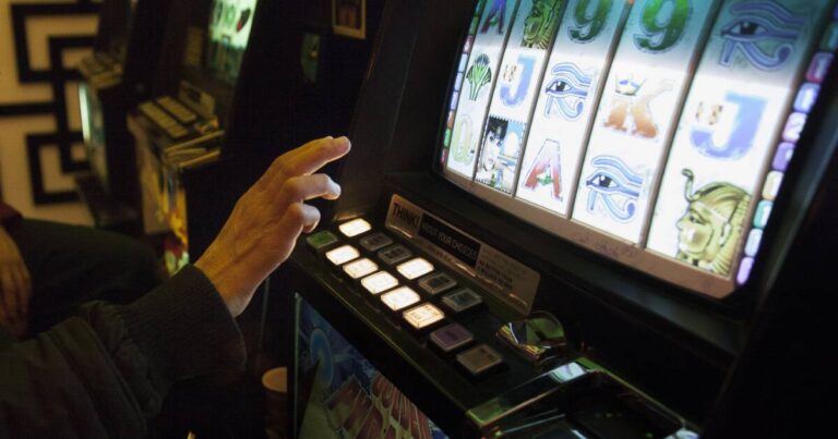 woman-convicted-for-stealing-285-poker-ticket-while-player-left