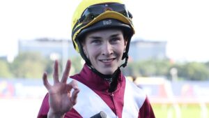 zac-lloyd-aims-for-golden-eagle-glory-on-linebacker