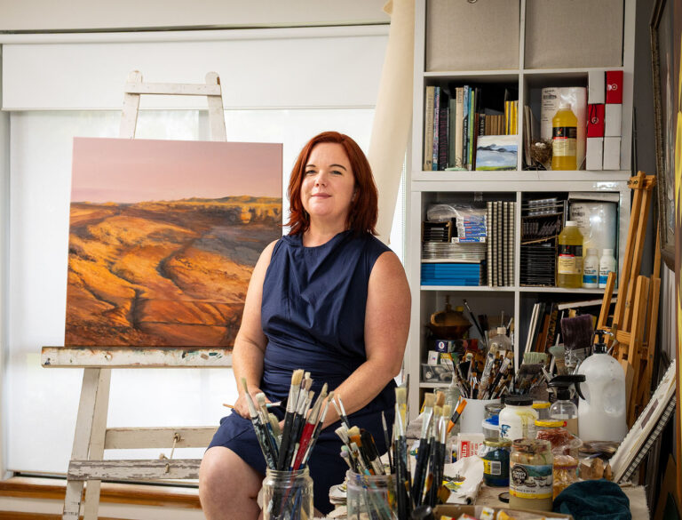 artist-kirsten-sivyer-captures-light-in-stunning-new-works