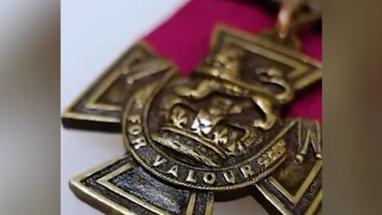 australia-honors-victoria-cross-heroes-ahead-of-remembrance-day