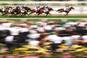 australians-bet-big-on-melbourne-cup-despite-declining-interest