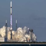 blue-origin-launches-new-glenn-rocket-with-nasa-mars-mission