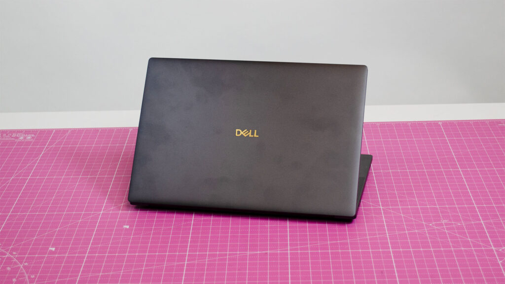 dell-reports-slow-windows-11-migration-predicts-flat-pc-sales