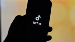 denmark-announces-urgent-ban-on-social-media-for-kids-under-15