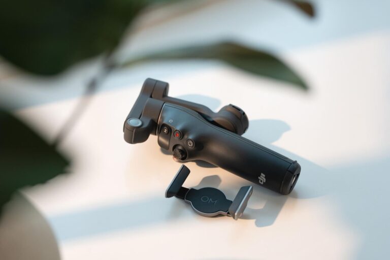 dji-launches-osmo-mobile-8-with-advanced-tracking-features