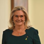 ex-senator-quits-liberals-amid-urgent-climate-policy-debate