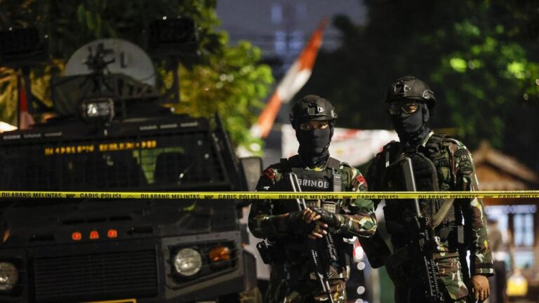 explosions-rock-jakarta-school-mosque-injuring-54-mostly-students