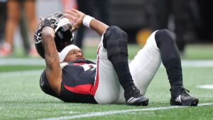 falcons-michael-penix-jr-injured-replaced-by-kirk-cousins