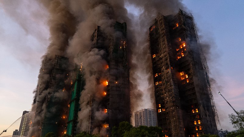 fire-engulfs-hong-kong-housing-complex-four-confirmed-dead