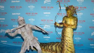 heidi-klum-unveils-stunning-medusa-costume-for-halloween-2023