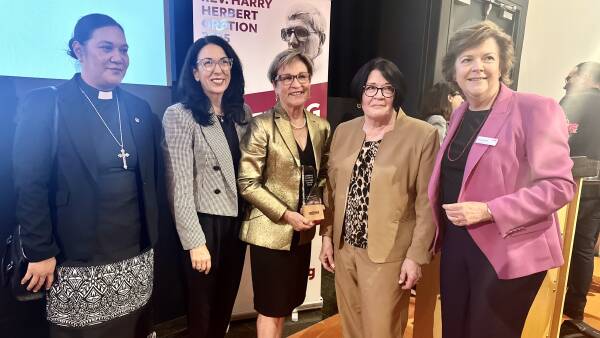 independent-mp-helen-dalton-demands-urgent-gambling-reform-now