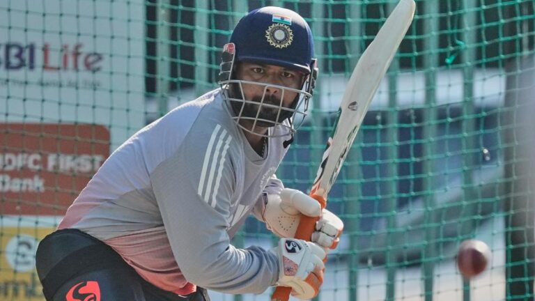 india-s-shubman-gill-out-of-second-test-vs-south-africa-due-to-injury
