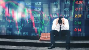 investors-brace-for-market-crash-key-strategies-revealed