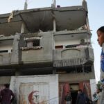 israeli-air-strikes-kill-20-in-gaza-ceasefire-under-threat