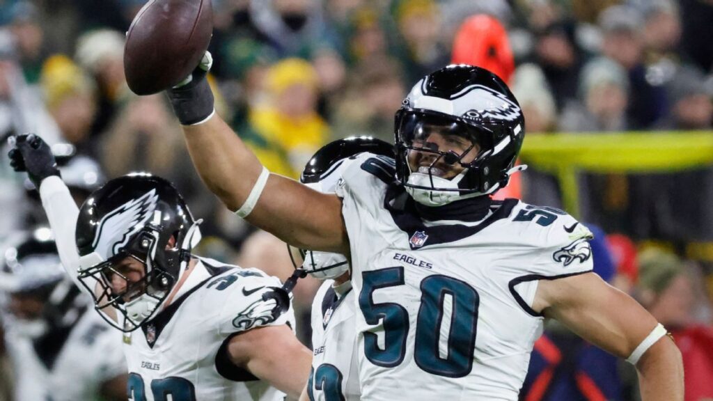 jaelan-phillips-shines-in-eagles-narrow-10-7-victory-over-packers