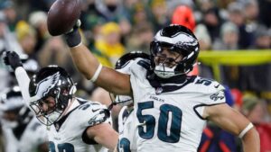 jaelan-phillips-shines-in-eagles-narrow-10-7-victory-over-packers