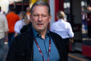 jos-verstappen-critiques-mclaren-s-major-misstep-in-las-vegas-gp
