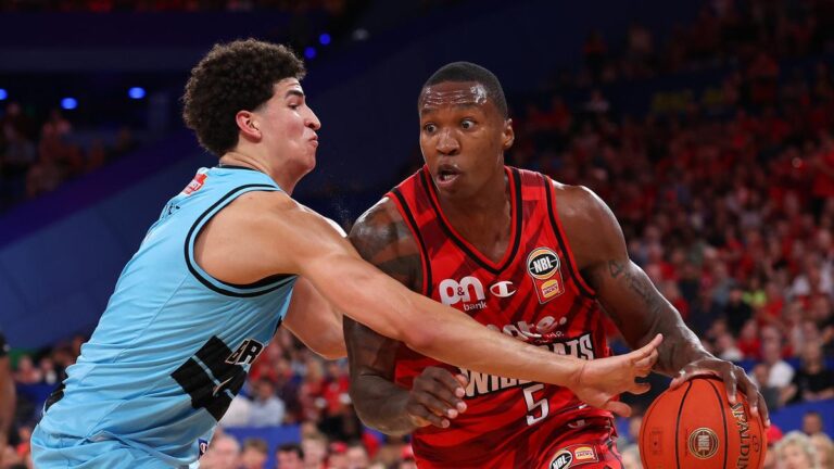 NBL Rd 9 - Perth Wildcats v New Zealand Breakers