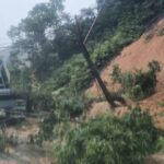 landslide-buries-bus-in-vietnam-killing-six-and-injuring-nineteen