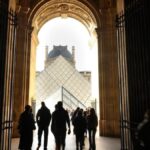 louvre-heist-two-suspects-linked-to-prior-thefts-arrests-made