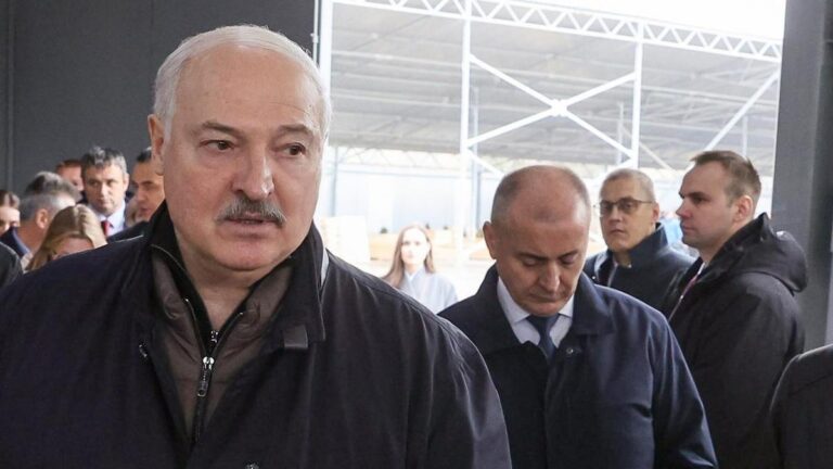 lukashenko-pardons-31-ukrainians-urgent-prisoner-exchange-confirmed