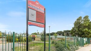 melbourne-schools-locked-down-after-eight-year-old-stabbed