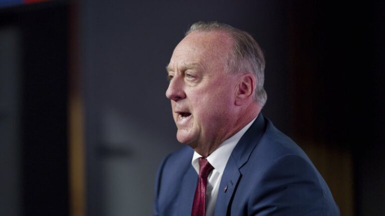 mineral-resources-retains-chris-ellison-amid-new-succession-strategy