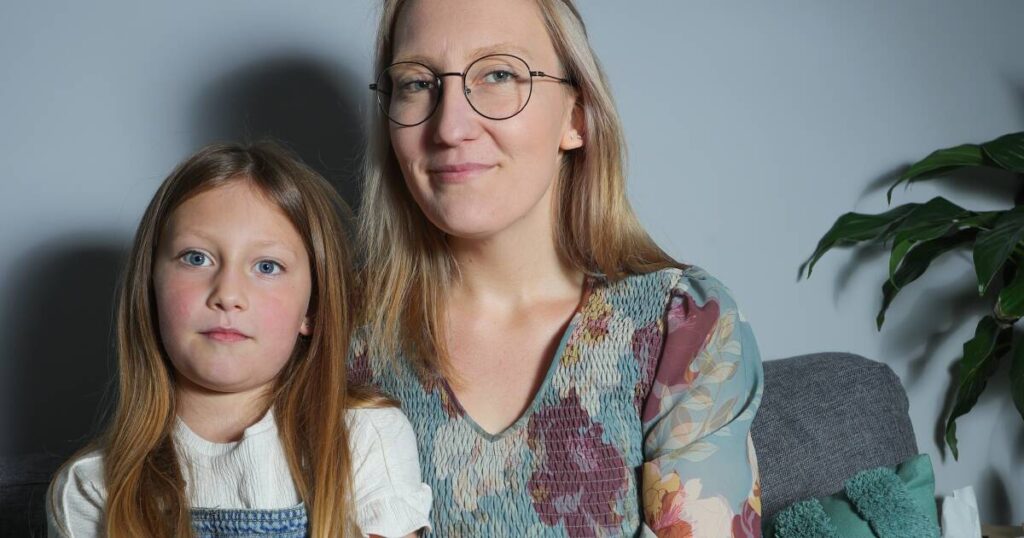 mother-faces-healthcare-crisis-for-daughter-with-kidney-condition