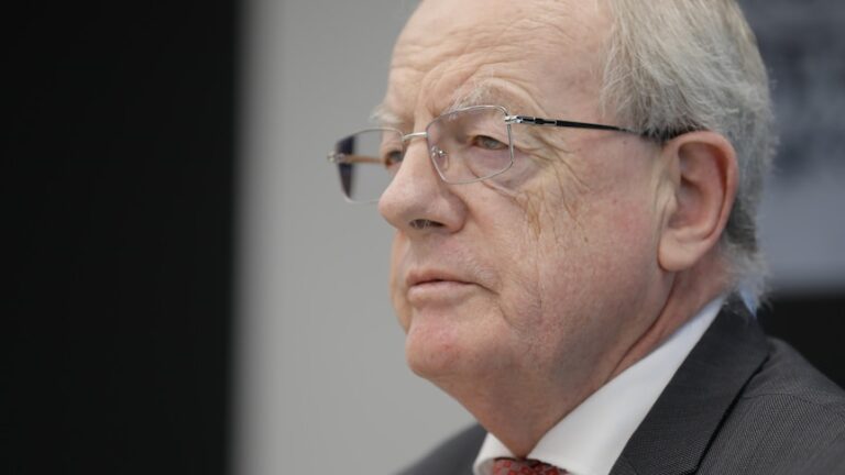 nacc-chief-paul-brereton-faces-scrutiny-over-defence-links