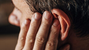 new-study-links-tinnitus-to-sleep-patterns-offering-hope-for-relief