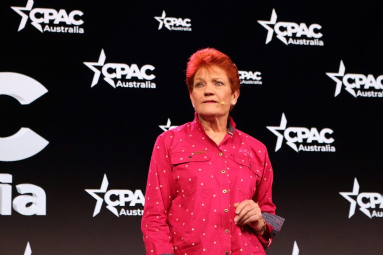 one-nation-leader-pauline-hanson-visits-mar-a-lago-before-cpac