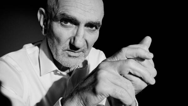paul-kelly-releases-sequel-to-classic-song-amid-emotional-farewell
