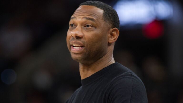 pelicans-fire-coach-willie-green-after-disappointing-start