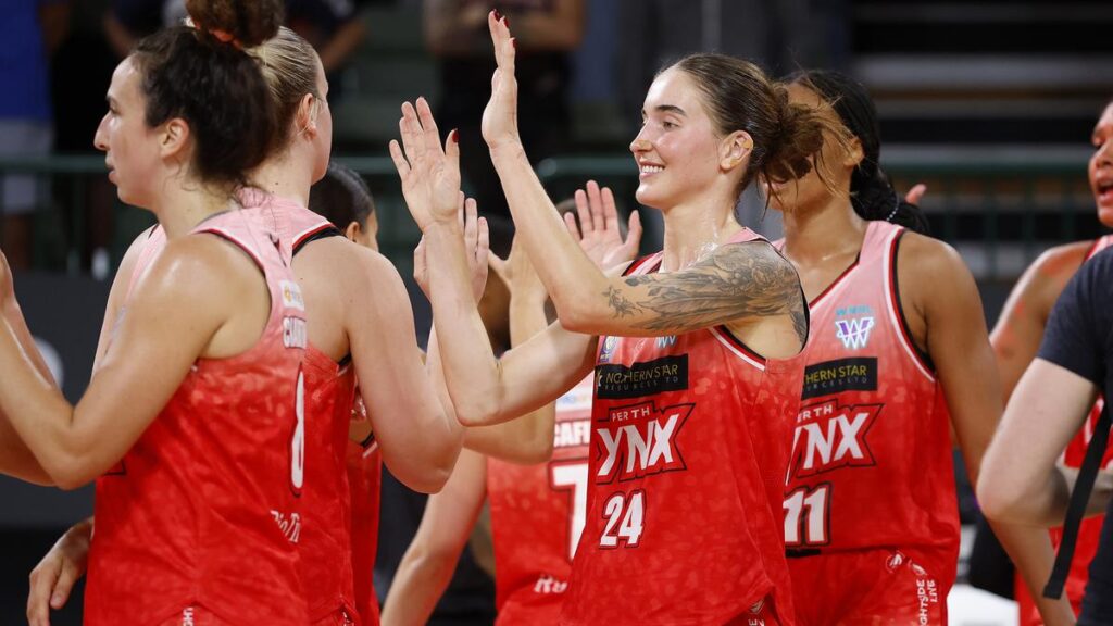 WNBL Rd 5 - Perth Lynx v Bendigo Spirit
