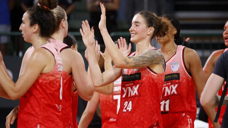 WNBL Rd 5 - Perth Lynx v Bendigo Spirit
