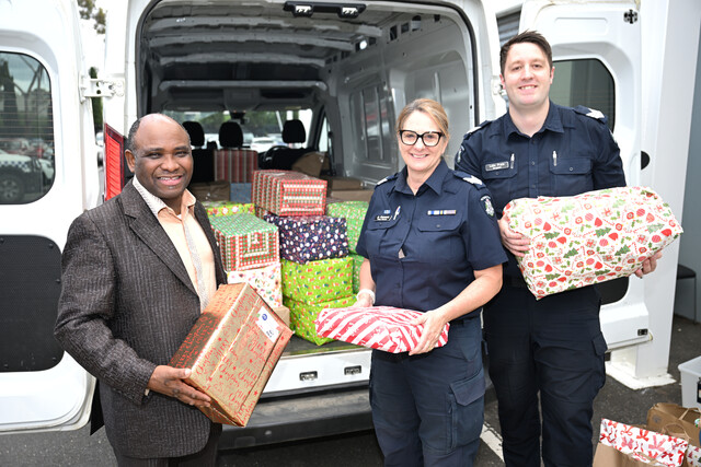 police-and-churches-launch-urgent-christmas-hamper-drive