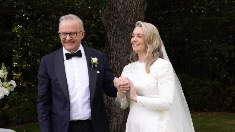 prime-minister-albanese-marries-jodie-haydon-in-historic-ceremony