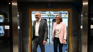 prime-minister-unveils-urgent-funding-for-controversial-rail-loop
