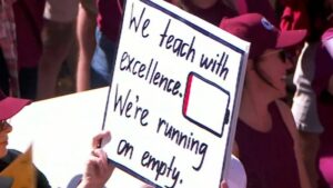queensland-teachers-union-plans-urgent-strike-amid-exams