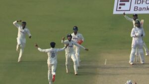 ravindra-jadeja-strikes-with-double-wicket-over-against-south-africa