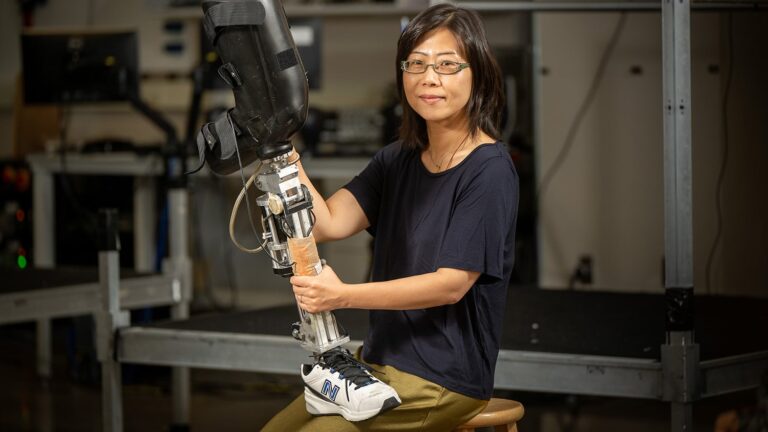 researchers-enhance-robotic-prosthetics-to-improve-user-mobility