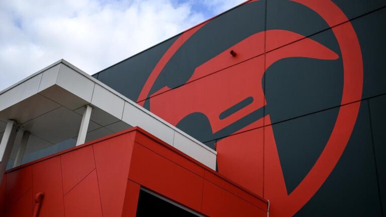 retail-giant-bunnings-invests-millions-to-combat-worker-abuse