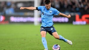 star-recruit-marcel-tisserand-leads-sydney-fc-to-2-0-victory
