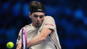 taylor-fritz-dominates-musetti-in-atp-finals-opener-6-3-6-4