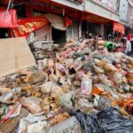 thai-pm-acknowledges-flood-failures-as-death-toll-reaches-162