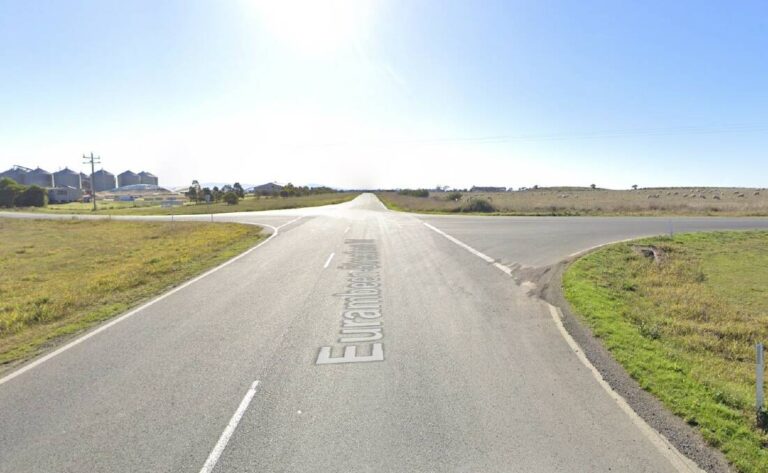 tragic-crash-claims-lives-of-two-children-and-adult-in-victoria