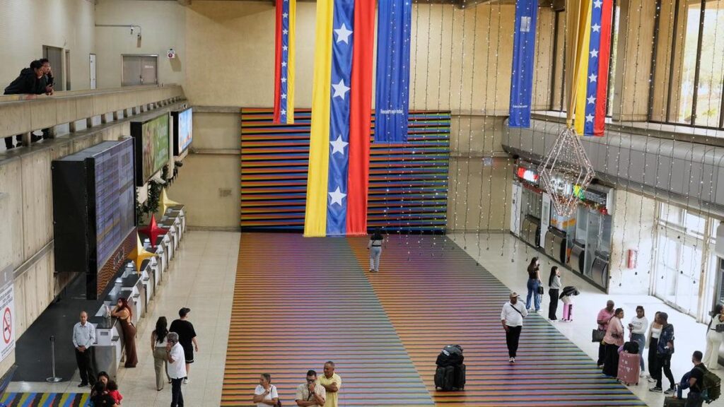 trump-declares-venezuela-s-airspace-closed-amid-security-concerns