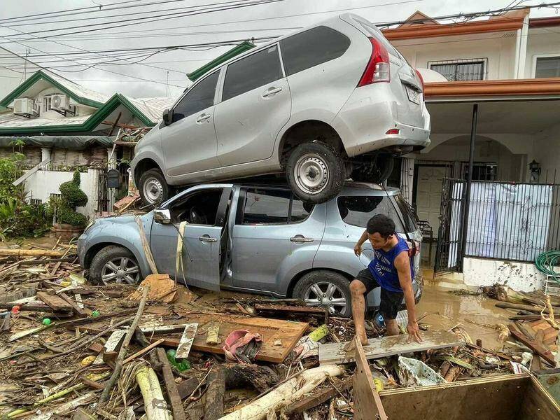 typhoon-kalmaegi-claims-four-lives-in-central-philippines