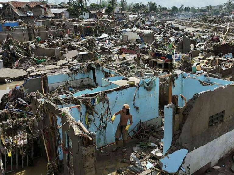 typhoon-kalmaegi-death-toll-reaches-204-as-fung-wong-approaches